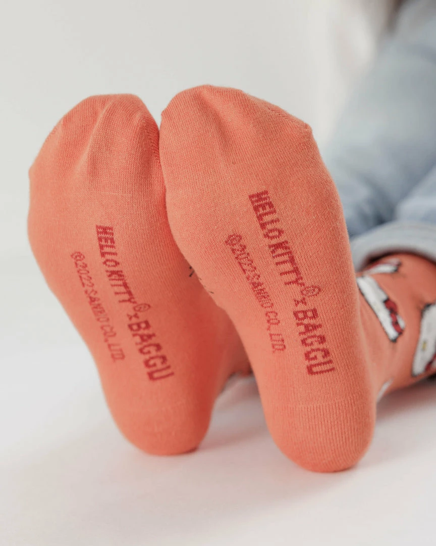 Discount π Baggu Corporation Hello Kitty X Baggu Crew Sock New 𧨠6 Baggu Corporation Hello Kitty X Baggu Crew Sock New